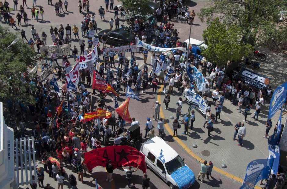 Más de 2000 personas se manifestaron en el centro contra Jalil