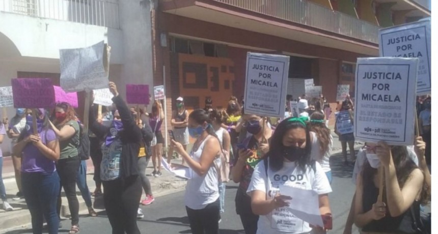 Nueva marcha por Brenda Micaela Gordillo