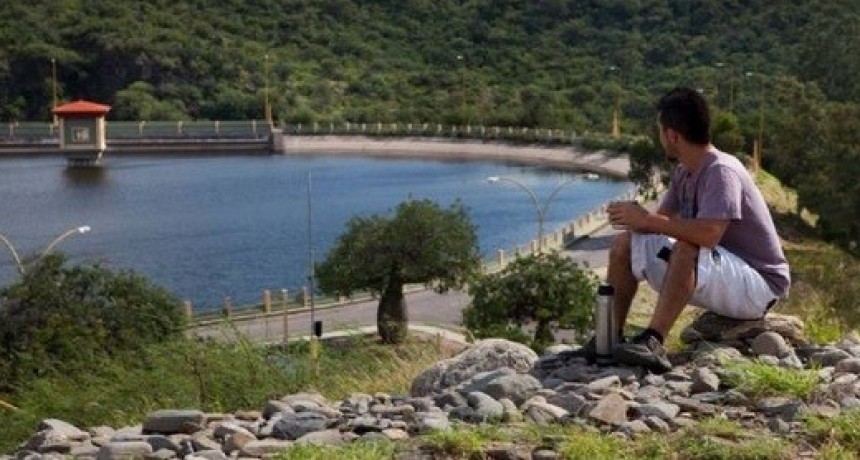 Millonaria inversión para desarrollar un circuito turístico en el Dique El Jumeal