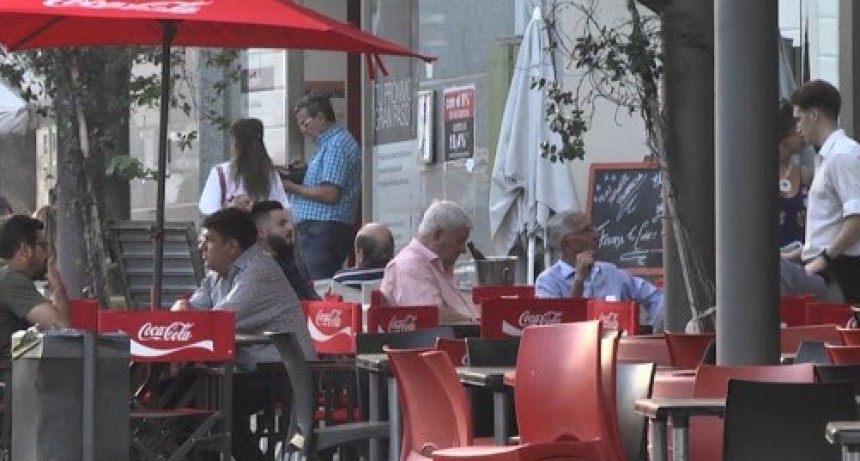 Bares, restaurantes y gimnasios dieron marcha atrás y no abrirán sus locales