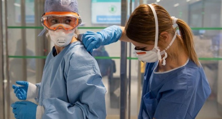 ALARMANTE: Aumentan los casos de contagios en enfermeras del sector privado y hay temor a los despidos