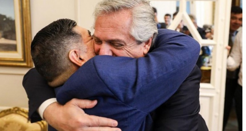 La tristeza de Alberto Fernández, el decreto homenaje y la sorpresiva carta de Macron