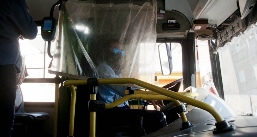 La UTA acordó un aumento salarial del 30%