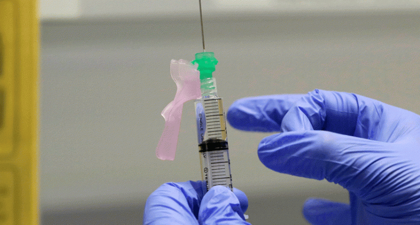 Moderna dice que su vacuna supera el 94% de efectividad en fase 3 y pide autorización de emergencia