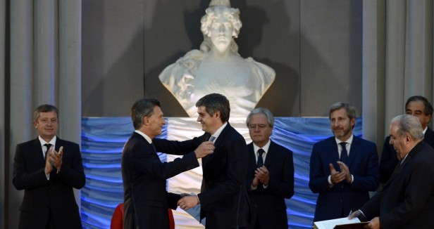 El presidente Mauricio Macri le tomo juramento a sus ministros