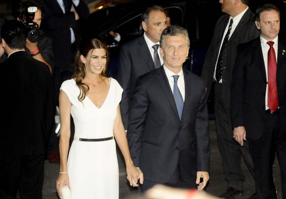 Macri cerr&oacute; su primer jornada como presidente en el Teatro Col&oacute;n