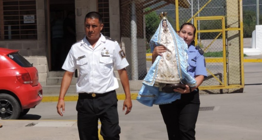 La Virgen visit&oacute; el Servicio Penitenciario