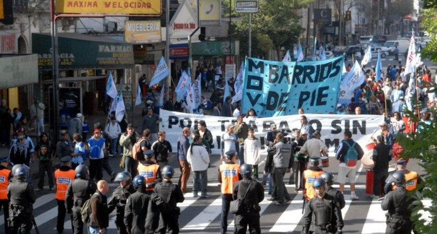 Estudian bono de $4.000 para agrupaciones Sociales