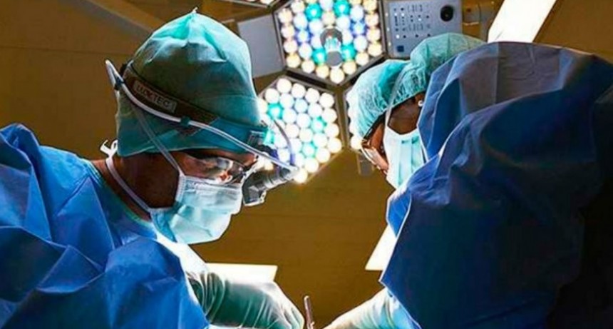 Entre R&iacute;os: El Ministerio de Salud amenaza con sanciones a m&eacute;dicos que hablaron del aborto en el Masvernat