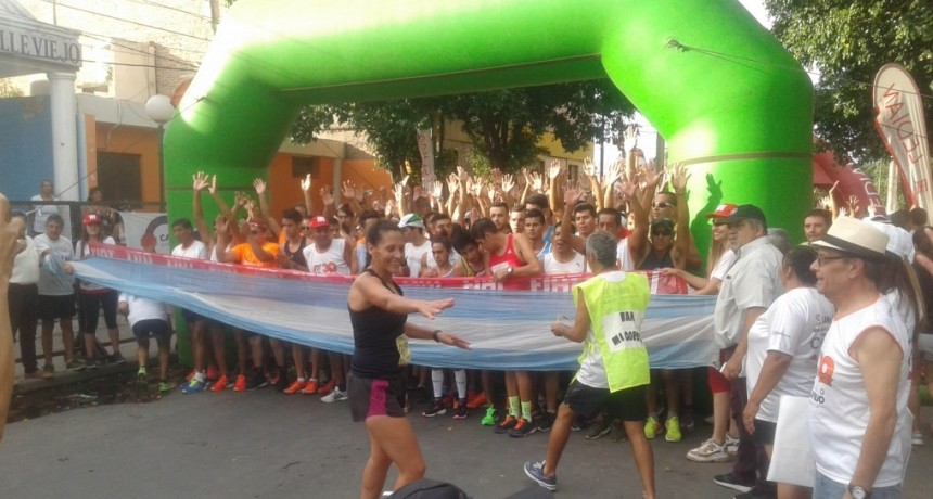 Joven Riojano el gran ganador de la Marat&oacute;n Aniversario de Radio Valle Viejo