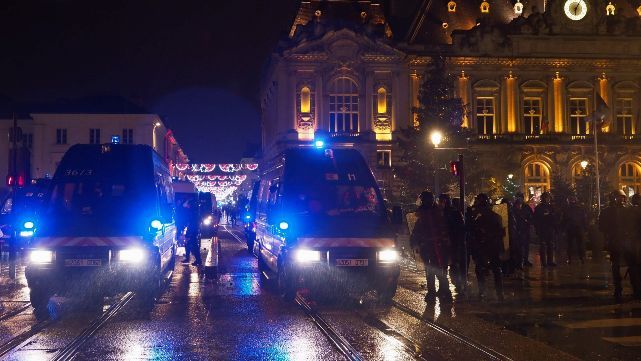 Tensi&oacute;n en Francia: 1400 detenidos en protesta de Chalecos Amarillos