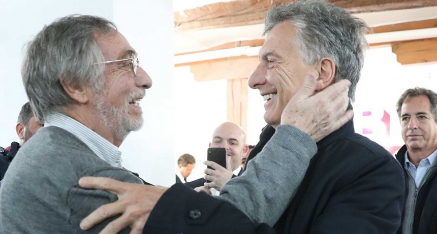 Macri, ante simpatizantes argentinos en Madrid: Vamos a ayudar, pero no vamos a callar