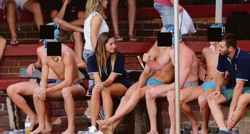 Sudáfrica: una profesora de waterpolo tuvo sexo con cinco alumnos de una escuela de élite