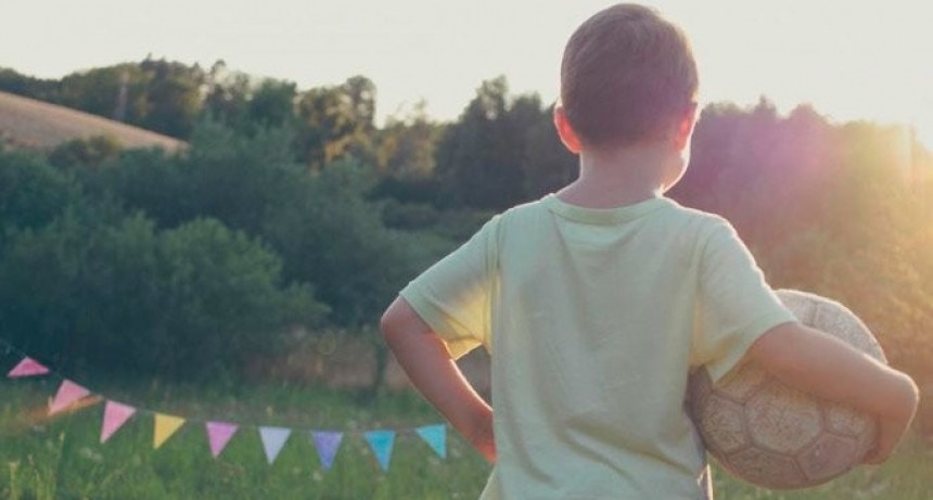 Dirigente de fútbol infantil, arrestado por violar a niños y hacer grooming