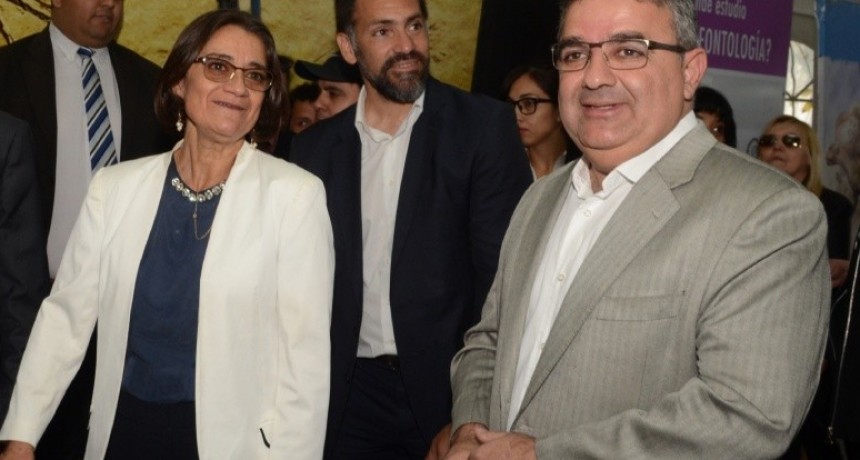 Hoy asume Raúl Jalil al frente del Gobierno provincial