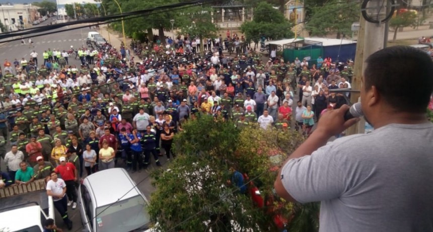 El SOEM mantiene el paro a pesar del ofrecimiento de Saadi