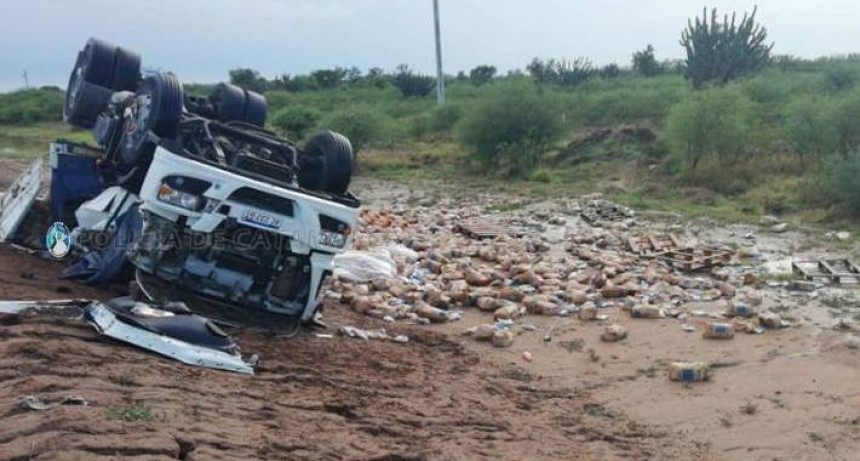 Falleció  al ser aplastado por la cabina del camión que conducía en tremendo vuelco