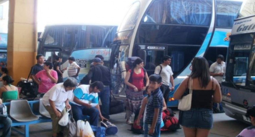 Colectivos de larga distancia subieron un 20% en promedio
