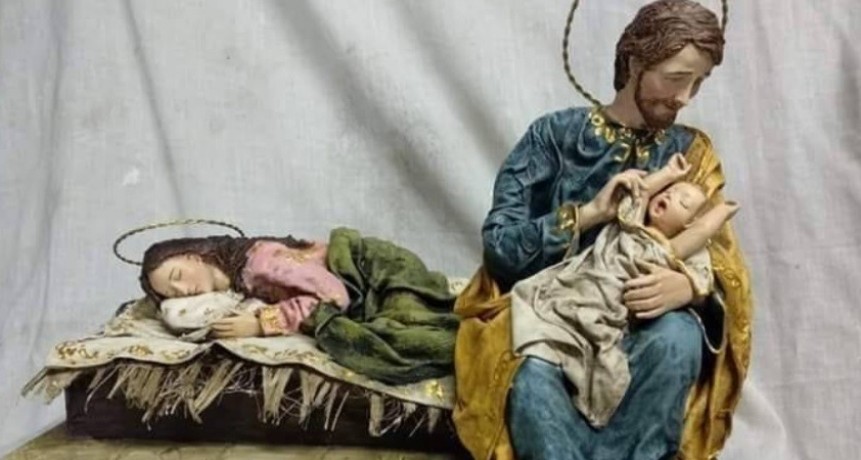 El Papa Francisco destacó un pesebre en el cual María duerme mientras José cuida de Jesús