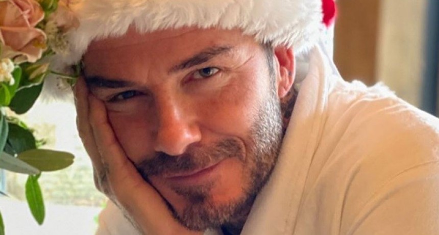 David Beckham se puso el gorro de Papa Noel y arrasó con los suspiros en las redes