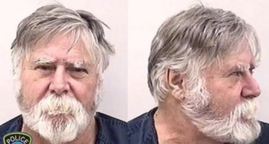 Robó un banco y tiró los billetes en la calle al grito de Feliz Navidad