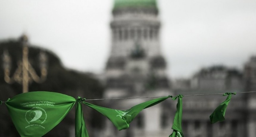 Diputados comienza a debatir en comisiones el proyecto para la legalización del aborto
