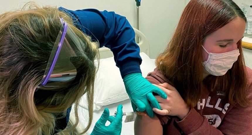 Pfizer presentó en la ANMAT el pedido para autorizar la vacuna en el país