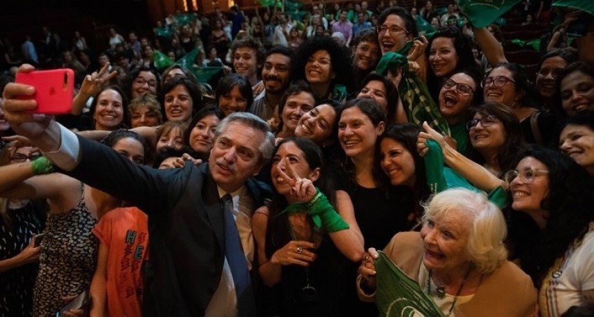 El oficialismo necesitaría seis votos para aprobar el aborto