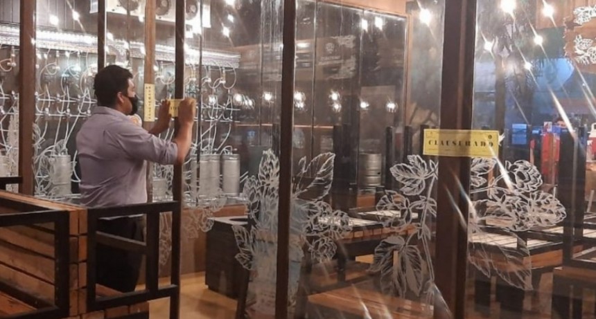 Tres locales  fueron clausurados en la Capital por no cumplir con los protocolos