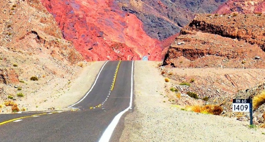 Reunión para coordinar la apertura del turismo interno y externo