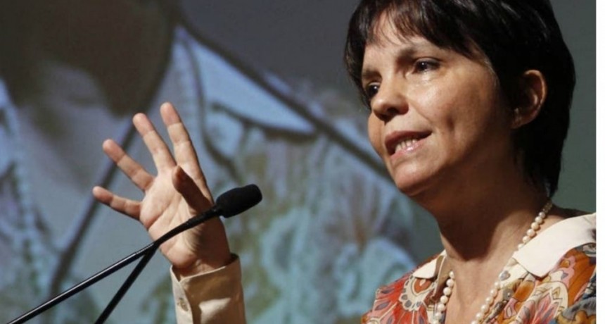 Ascendieron en la AFIP a la exesposa de Alberto Fernández por reconocimiento al mérito