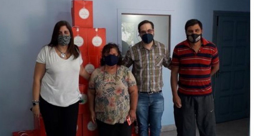 Bono de $4 mil y caja navideña para afiliados de ADUNCA