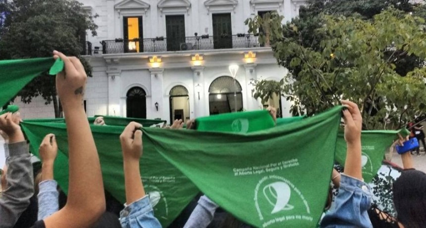 Aborto legal: sectores verdes convocan este Martes a la Plaza 25 de Mayo